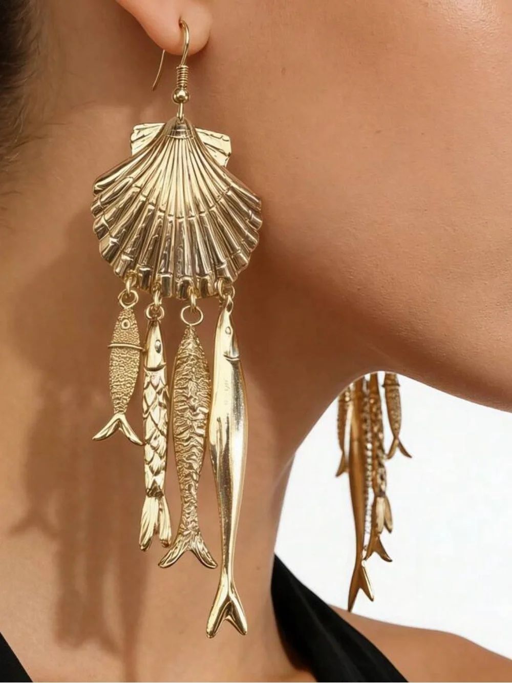 Fish Drop Earrings Q1137